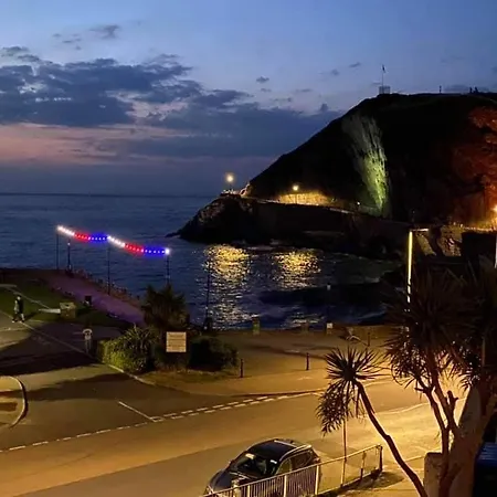 2 The View Apartments Ilfracombe - Seafront, Parking, Lift, Ev Exterior photo
