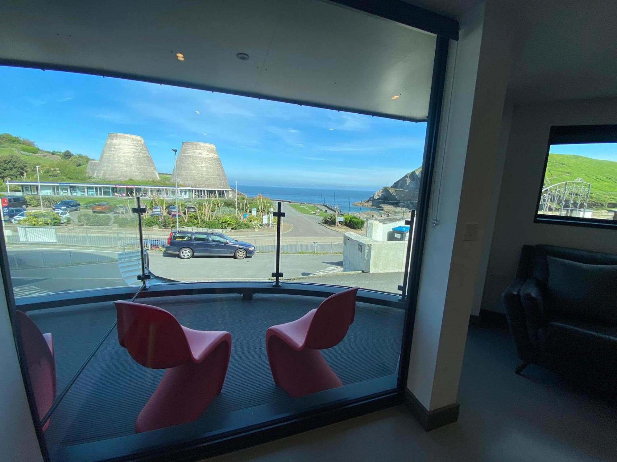 2 The View - Seafront, Parking, Lift, Ev * Ilfracombe